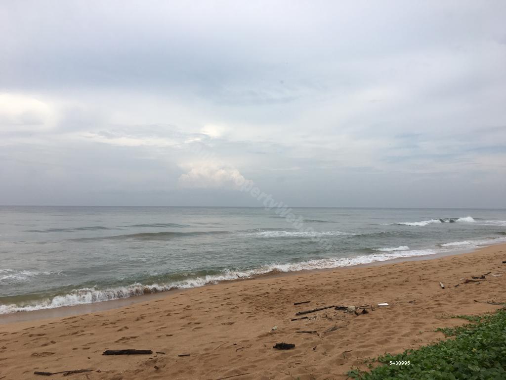  Beachfront land for sale/rent