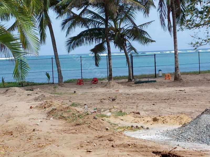  Beachfront land for sale/rent