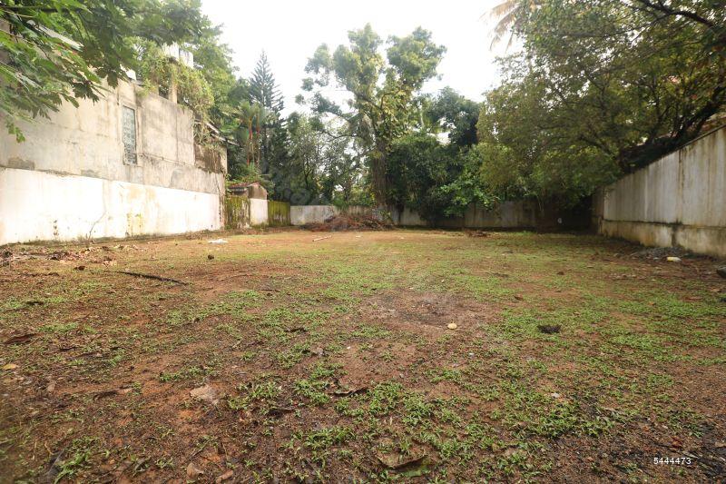 Pita Kotte Bare Land for sale/rent