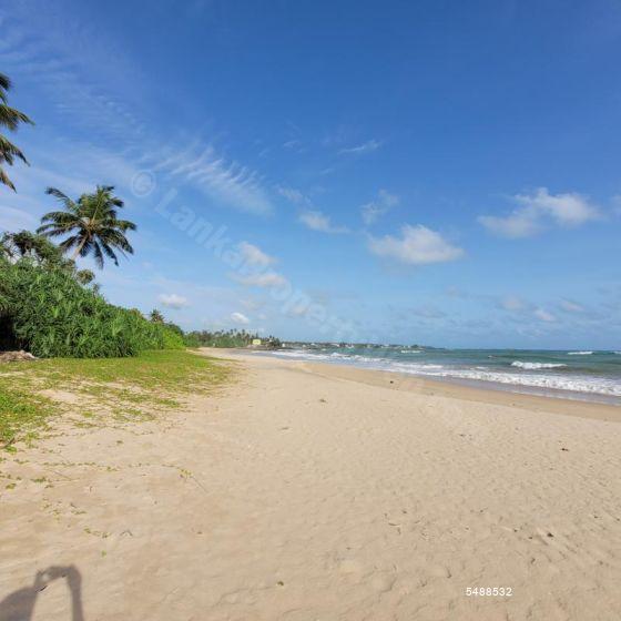  Beachfront land for sale/rent