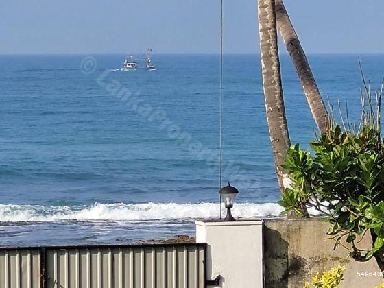  Beachfront land for sale/rent