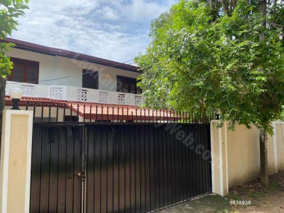 Boralesgamuwa House for sale/rent