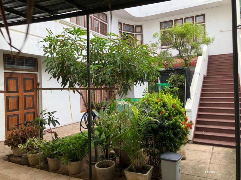 House for Sale in Colombo 4 - House for Sale in Colombo 04 (C7-5007)