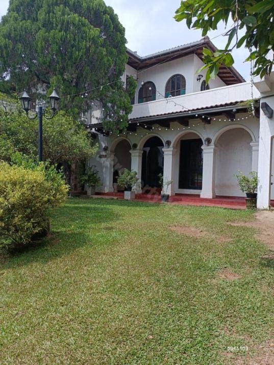 Nawala House for sale/rent