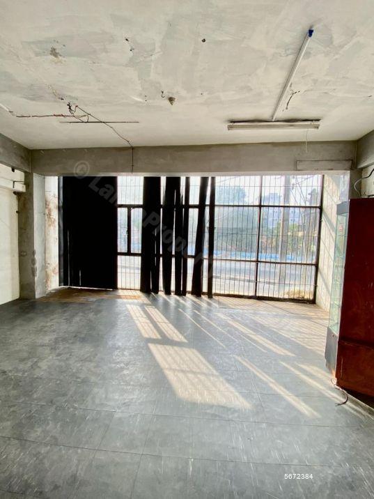  Commercial for sale/rent