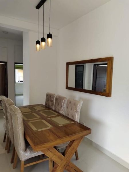 Dining room - 3 Bedroom apartment for sale in Athurugiriya for Rs. 24.50 million