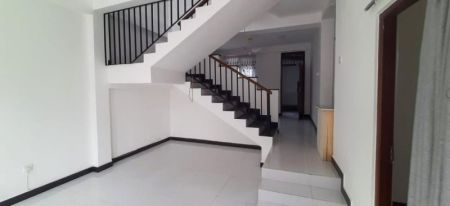 Living Room - 5 Bedroom house for sale in Hokandara for Rs. 29.50 million (nearest offer)