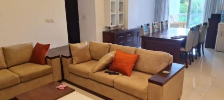 Living Room - Orient Residencies/ 03 bedrooms/spacious furnished unit/for sale in Nugegoda.