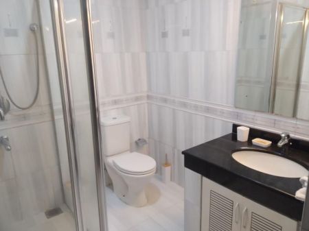 Bathroom - ￭ Capitol Residencies Colombo 07 ￭ 03 Bedroom Apartment ￭ For Rent ￭ (NK922)