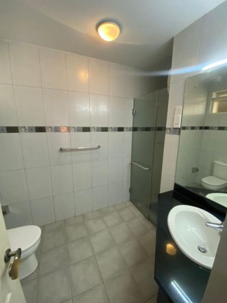 Bathroom - 3 Bedroom Apartment for Rent in Colombo 5, R81366