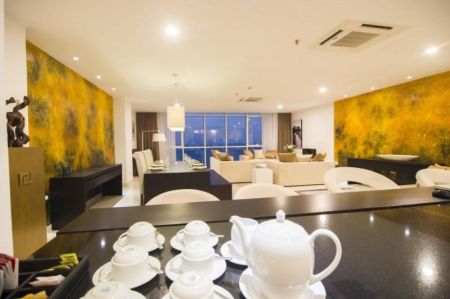 Dining room - Platinum One – 04 Bedroom Furnished Apartment For Sale In Colombo 03 (A1309)-SOLD