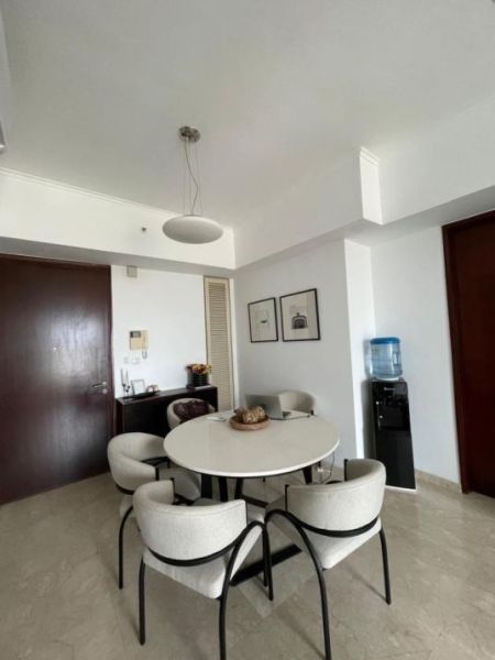 Dining room - Emperor | Colombo 3 | Sea view | Exquisitely furnished | 2 BR | Higher Fl | 300K