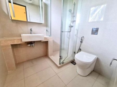 Bathroom - Capital Trust - 03 Bedroom Furnished Apartment for Rent in Colombo 05 (A1612)