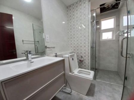 Bathroom - Nalanda Gate - 02 Bedroom Unfurnished Apartment for Rent in Colombo 08 (A3387)-RENTED