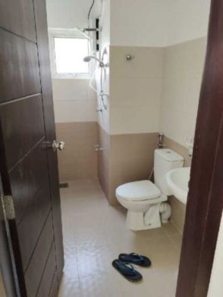 Bathroom - Apartment for sale in Athurugiriya