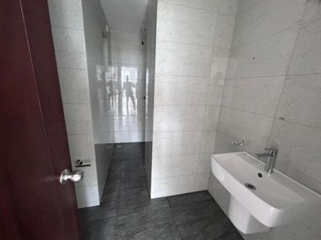 Bathroom - Brand New Luxury Duplex Apartment for Sale in Colombo 03 AP3199