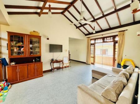 Living Room - House for SALE in Mount Lavinia