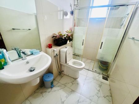 Bathroom - (SE983)3 Bedroom apartment for sale in Battaramulla for Rs. 37 million (negotiable)