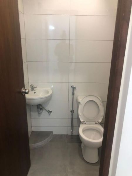 Bathroom - (SE876)3 Bedroom apartment for sale in Rajagiriya for Rs. 130 million (negotiable)