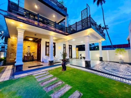 Exterior - (SE648)5 Bedroom house for sale in Colombo 5 for Rs. 199 million