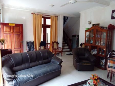 Living Room - (OS21)4 Bedroom house for sale in Piliyandala for Rs. 25 million