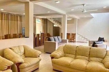 Living Room - (SE1060)9 Bedroom villa for sale in Padukka for Rs. 145 million (negotiable)