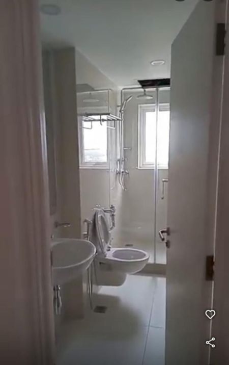 Bathroom - 3 Bedroom apartment for rent in Battaramulla for Rs. 1.45 lakhs (Per Month)