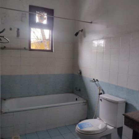 Bathroom - 4 Bedroom house for sale in Kiribathgoda for Rs. 32.50 million (negotiable)