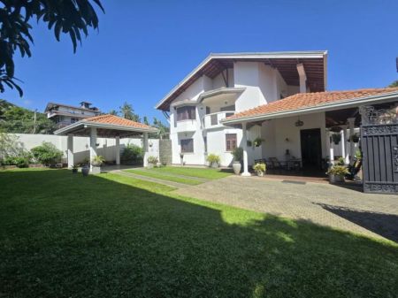 Exterior - Exquisite 5-Bedroom Home in Kalalgoda Road, Pannipitiya (SH 15062)