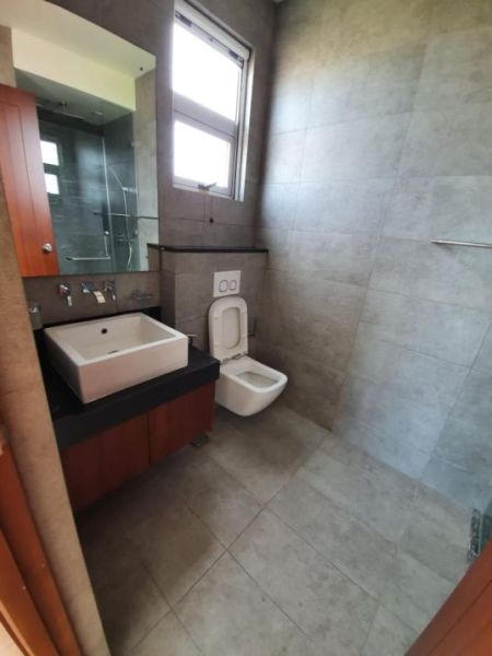 Bathroom - Capitol Elite In Colombo 07 - 2 Bedrooms Apartment For Sale On Horton Place 