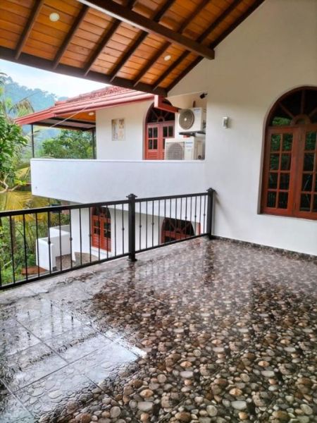 Balcony - 5 Bedrooms House For Sale with 110P land In Kandy - Gannoruwa