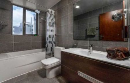 Bathroom - Beautiful Apartment For sale In Astoria 