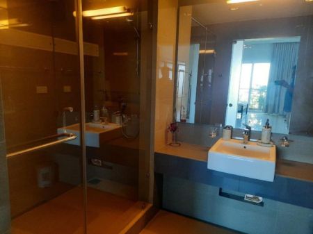 Bathroom - Penthouse for Rent at Clearpoint