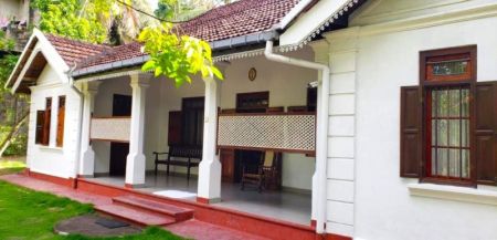 Exterior - Colonial Style House for Sale in Heenpandala, Galle