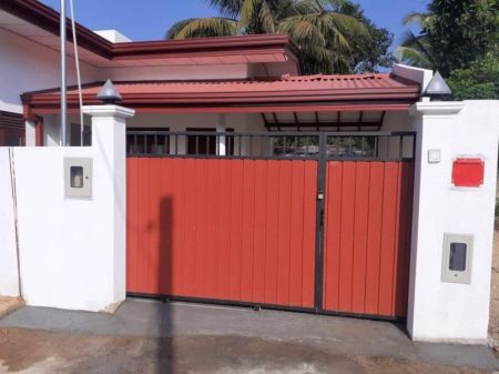 Exterior - (PR1134) 3 Bedroom house for sale in Homagama for Rs. 15 million (negotiable)