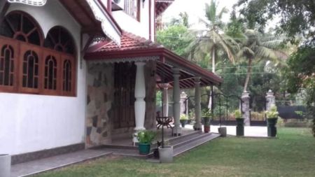 Exterior - 6 Bedroom house for sale in Lunuwila for Rs. 70 million