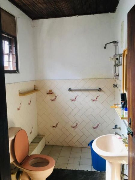 Bathroom - (SE1139) 4 Bedroom house for sale in Colombo 8 for Rs. 110 million