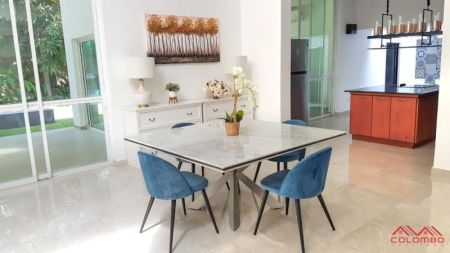 Dining room - Beautiful Modern House on 20p land with Pool for SALE – Colombo 5