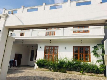 Exterior - 09 Bedroom Unfurnished House for Sale in Battaramulla (A2949)