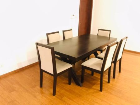 Dining room - 3 Bedroom apartment in Orwell Residence FOR RENT in Colombo 3