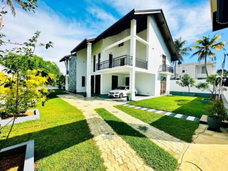 Exterior - (SE1185) 6 Bedroom house for sale in Panadura for Rs. 73 million (negotiable)