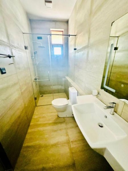 Bathroom - (SE1185) 6 Bedroom house for sale in Panadura for Rs. 73 million (negotiable)