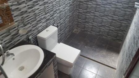 Bathroom - (PR1028) 3 Bedroom house for sale in Athurugiriya for Rs. 14.30 million (negotiable)