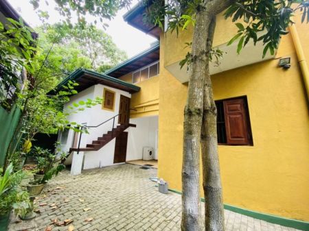 Exterior - Two Storied Spacious Semi Furnished House Close to Thalawathugoda Junction