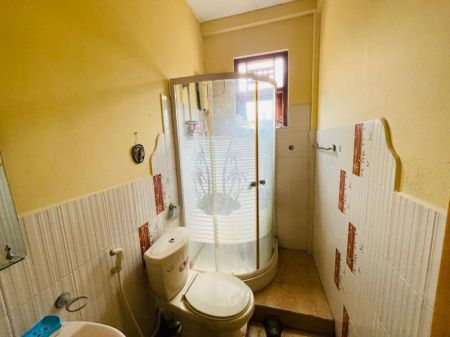 Bathroom - (PR750)  7 Bedroom house for sale in Athurugiriya for Rs. 24.50 million (negotiable)