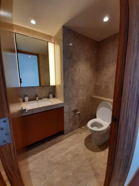 Bathroom - One Galle Face(Shangri-la) 2 Bedrooms Apartment For Sale In Colombo 02 