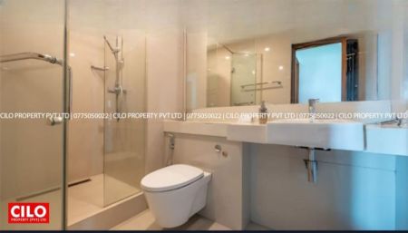 Bathroom - 4 bed rooms |Furnished higher floor Sky gardens apartment for immediate sale | Rajagiriya 