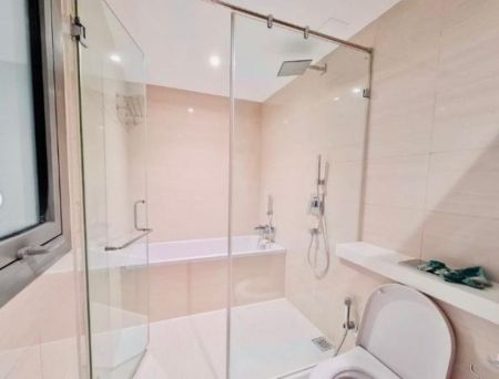 Bathroom - Altair - 03 Bedroom Furnished Apartment for Sale in Colombo 02 (A2473)