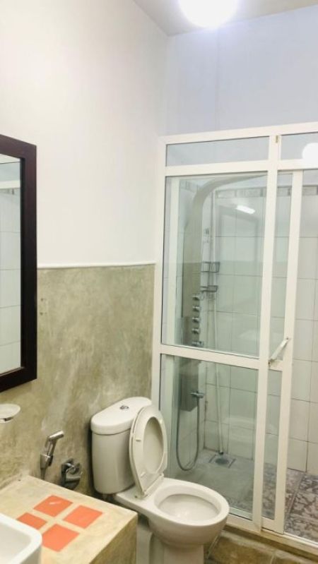 Bathroom - (SE1115) 4 Bedroom house for sale in Thalawathugoda for Rs. 90 million (negotiable)