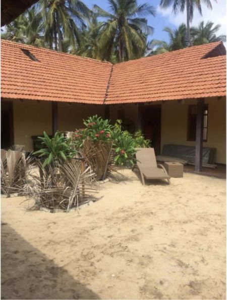 Dining room - Villa with lagoon view on 1.65 acres